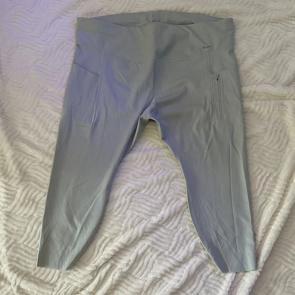Women’s Athletic Capri Leggings